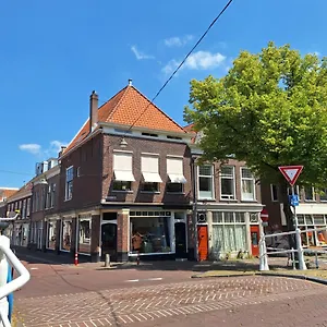 Bed & Breakfast Lange Geer, Delft